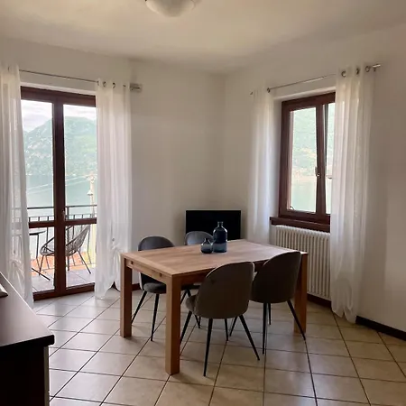 Pietro House, View Daire